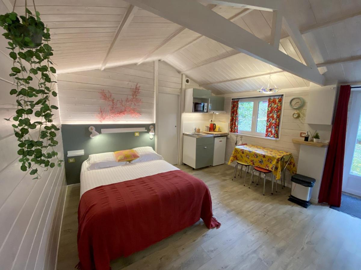 Le Cabanon De Chessy Bed & Breakfast Екстериор снимка
